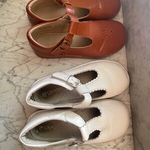 2 pairs Girls shoes size 2.5